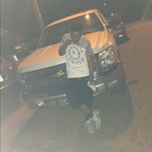 Meet your Posher, Everett